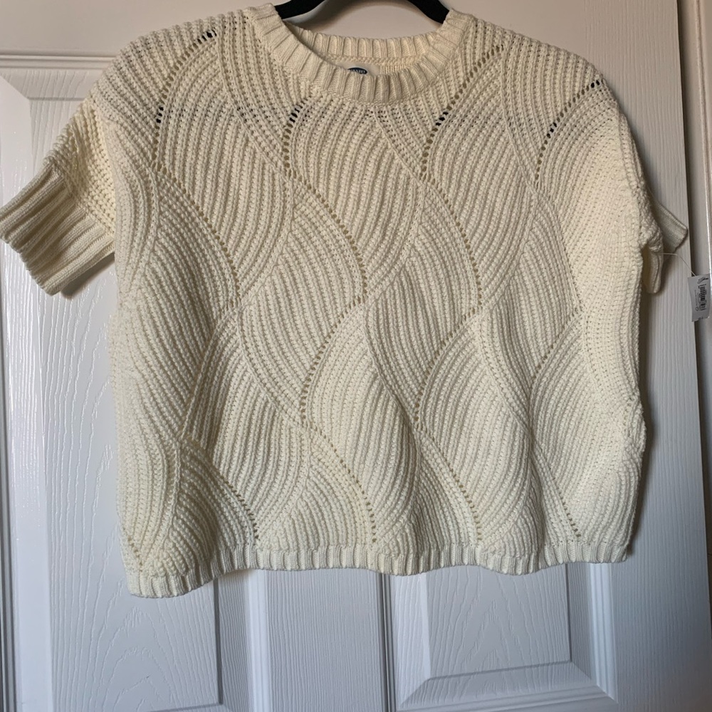 Old navy girl’s size Xs-S oversized short sleeve sweater